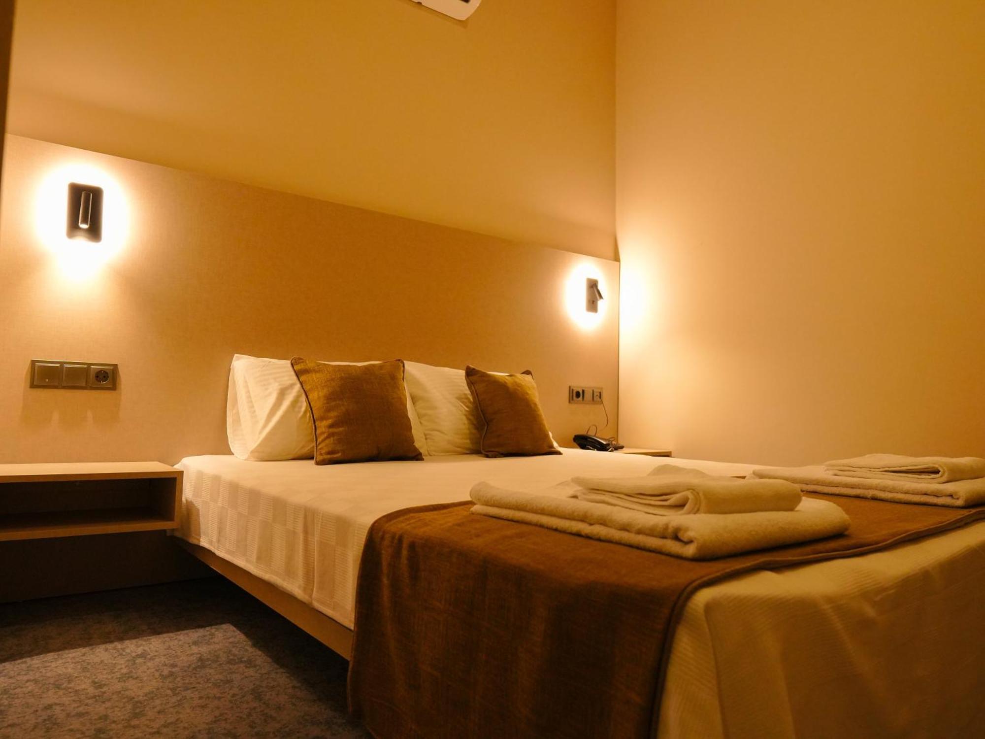 Bonnie City Hotel Antalya Extérieur photo