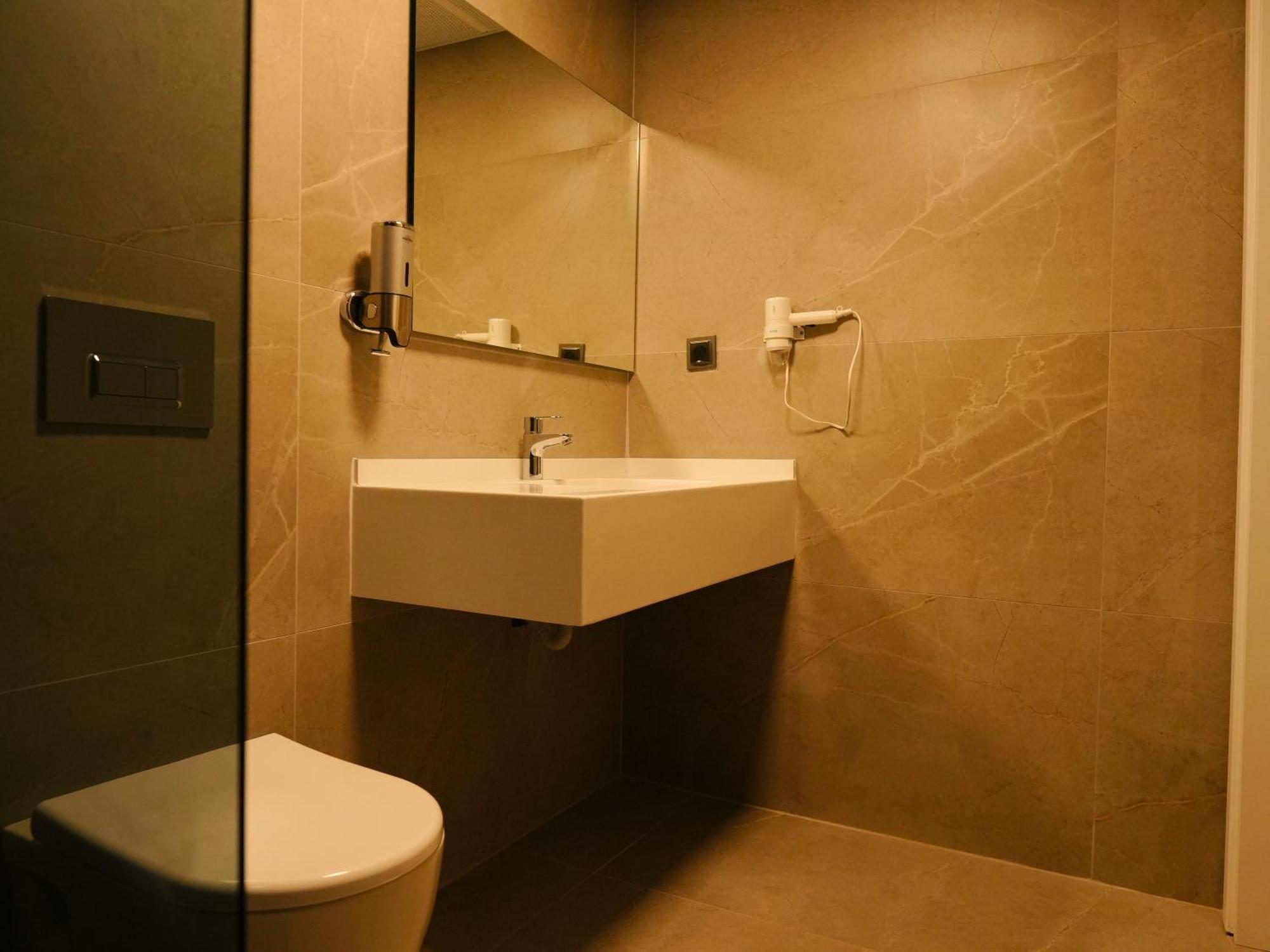 Bonnie City Hotel Antalya Extérieur photo