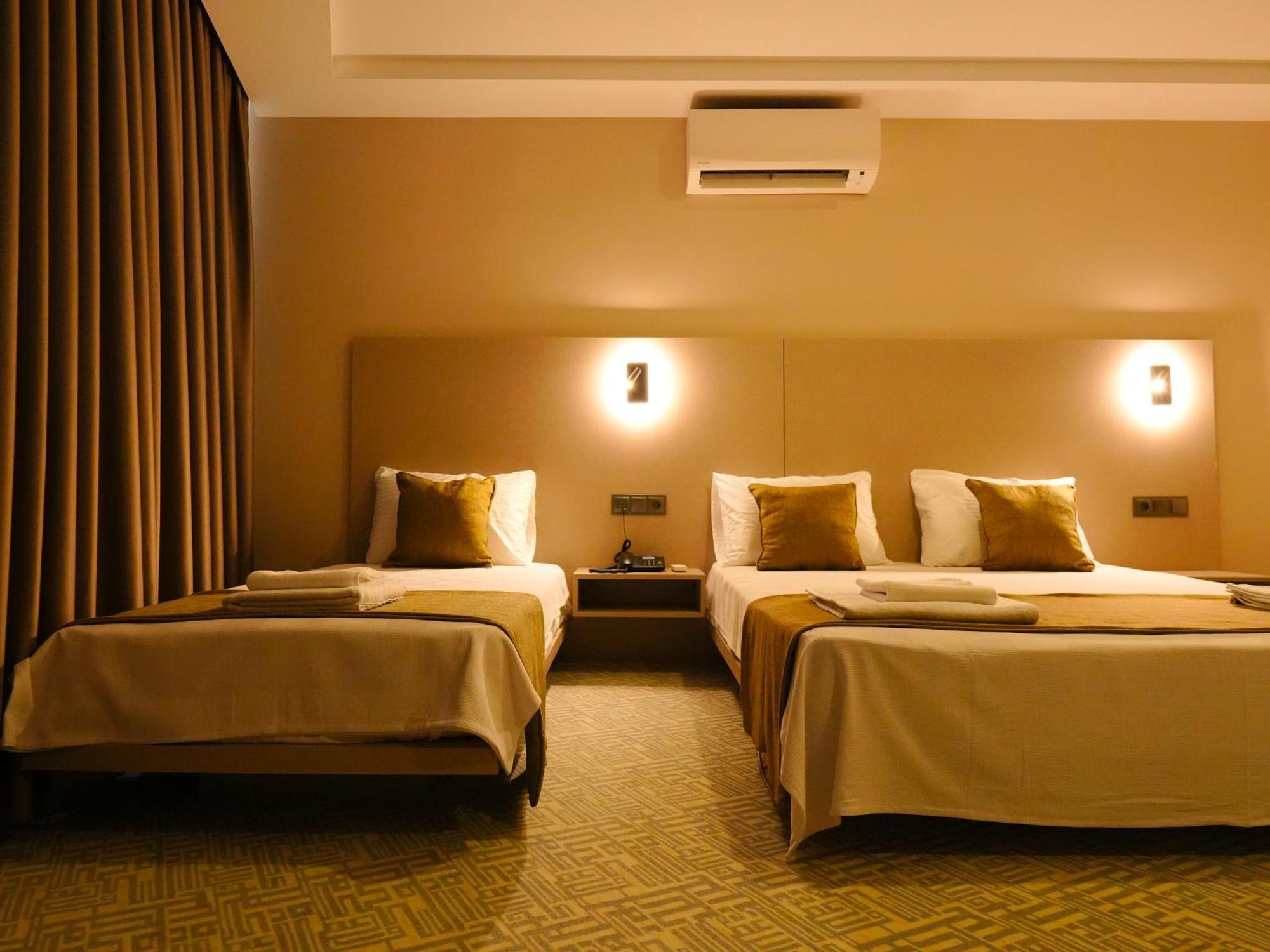 Bonnie City Hotel Antalya Extérieur photo